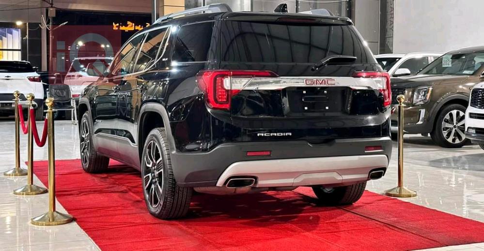 GMC Acadia